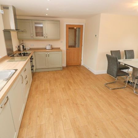 Vila Woodpecker Barn Pontyclun Exteriér fotografie