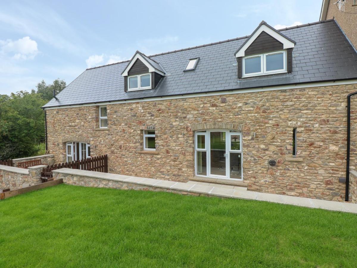 Vila Woodpecker Barn Pontyclun Exteriér fotografie